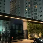 Apto no Mirante Condomínio Clube Praia do Futuro Fortaleza Ceará